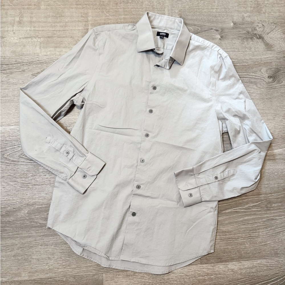 •EXPRESS• BUTTON UP